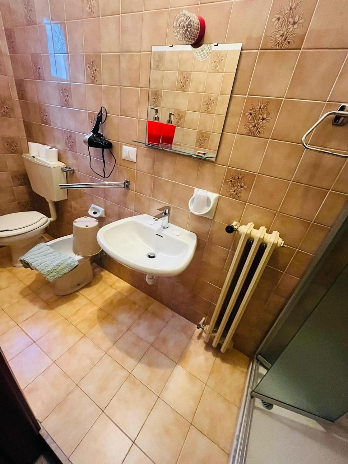 Spada Reale Valdieri Buitenkant foto